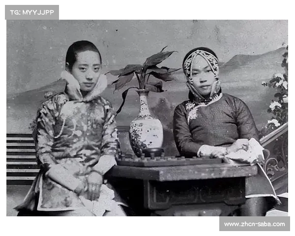 《民国妓女回忆录:老鸨深夜敲地砖的神秘习惯》 《民国妓女回忆录:老鸨深夜敲地砖的神秘习惯》
